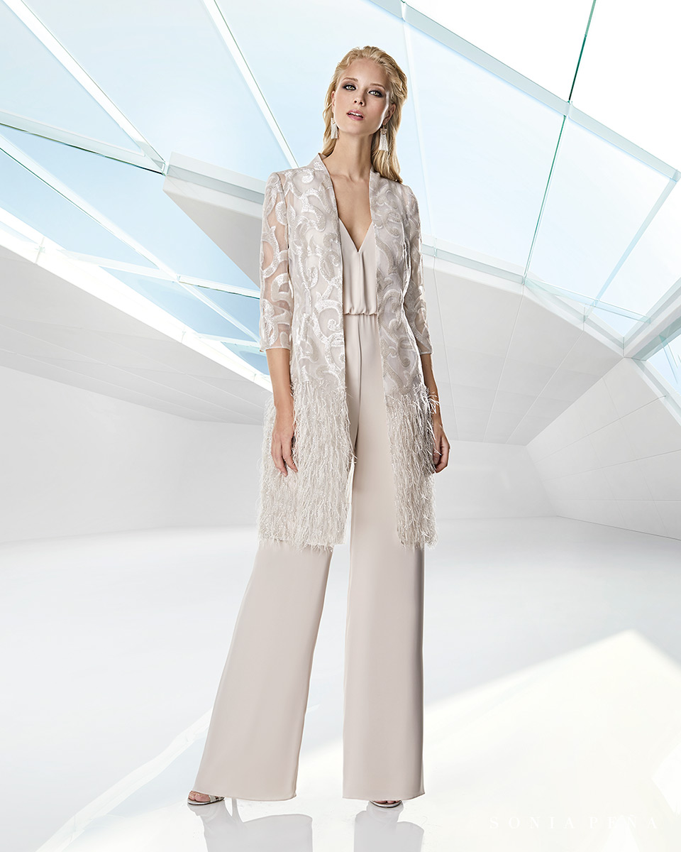 Pant suits, Trouser suits, trousers and Jumpsuits. Spring-Summer Trece Lunas Collection 2020. Sonia Peña - Ref. 1200059